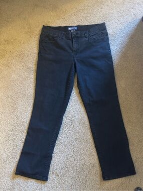 Democracy Women's Straight-Leg jeans